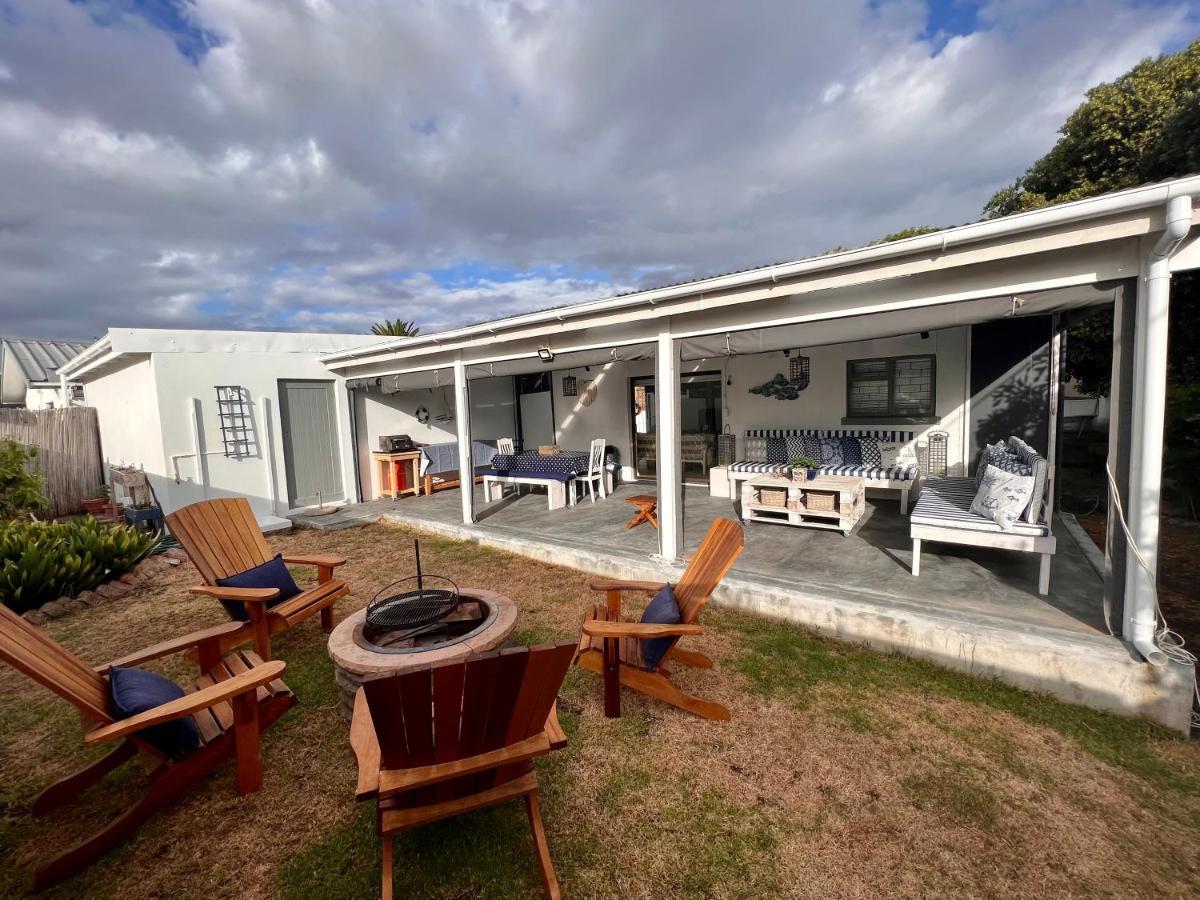 Adorable 2 Bedroom Cottage With Spacious Veranda Hermanus Exterior photo