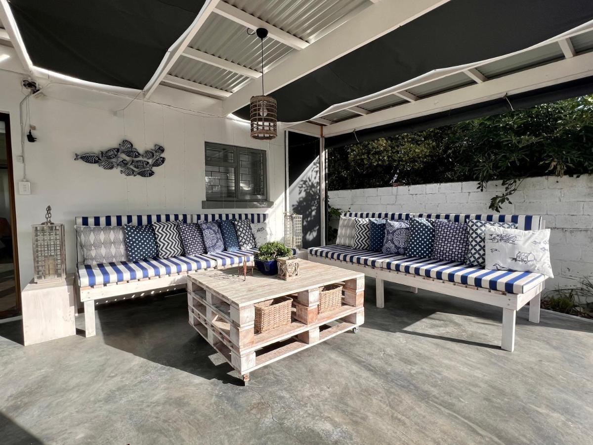 Adorable 2 Bedroom Cottage With Spacious Veranda Hermanus Exterior photo